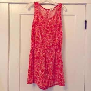Silk Amour Vert romper in coral